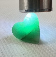 11 Ct Rare Natural Emerald Heart Stunning Stone Polished Cabochon No Treatment picture