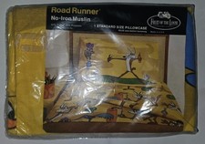 NEW Vtg 1990s Fruit Of The Loom Road Runner & Wild E. Coyote Standard Pillowcase picture