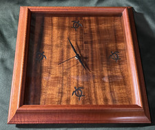 VINTAGE HAWAIIAN CURLY KOA WOOD CLOCK w/ Honu 12 1/4
