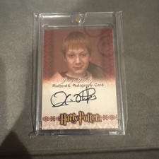 2007 Artbox World of Harry Potter Autograph Card Oliver Phelps as Weasley picture