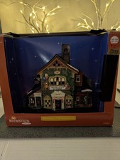 Santa's Workbench Whirligig's Gift Emporium, 2002 Fiber Optic Christmas Vtg bldg picture
