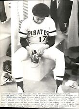 LG968 1972 Wire Photo CALM AFTER THE RUCKUS PITTSBURGH PIRATES DOCK ELLIS MACED picture