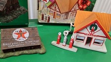  Texaco Town Filling Gas Station 1998 Limited Edition Western Barn 1999 Pre-own picture