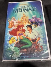 WALT DISNEY THE LITTLE MERMAID VHS BOXED SILK TOUCH THROW BLANKET - Box Damage picture