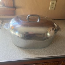 Vtg. Large Magnalite GHC Roaster 19 9/16 x 18 5/8 Aluminum Oven 13QT USA/ Trivet picture