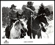 Richard Farnsworth + James Caan in Comes a Horseman (1978) ORIGINAL PHOTO M 92 picture