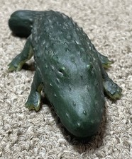 Enesco Home Grown CUCUMBER ALLIGATOR 4009278 Figurine 2007 picture