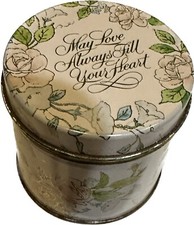 VTG 1980’s AVON SCENTIMENTS CANDLE TIN LOVE FLORAL MEDLEY 2”x2” Pink TRINKETS picture