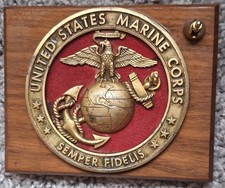 Vintage Crest-Craft USMC Solid Walnut Desk Plaque Pen Stand Gold EGA picture