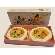 VTG Avon Summer Butterflies 1970s Collectible Display Hostess Soaps w/ Box picture
