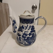 Vintage Chirchill England Blue Willow 9” Tea Pot picture