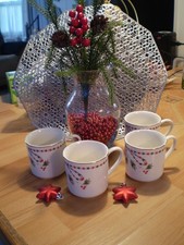 VINTAGE SET OF 4 GIBSON CHRISTMAS RIBBON HOLLY COFFEE CUPS  EXCELLENT picture