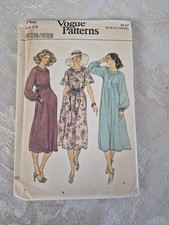 Vintage 70s Vogue 7102 Misses Dress Pattern Size 14 Uncut Factory Folded FF picture