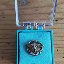 Vintage Boeing 30 Year Service Pin Solid 10K Gold 3 Diamonds Totem Logo Case picture