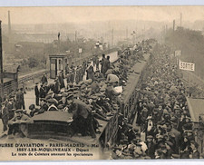 PIONEER AVIATION France RAILWAY CROWD Postcard 1911 *PARIS-MADRID* FLIGHT WZ130 picture
