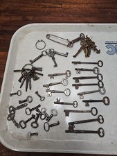 B52- Antique Key Lot - Skeleton Keys, Small keys, etc - for early furniture etc picture