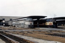 RR Photo-NEW YORK CENTRAL NYC 4507 CPA24-5 at Cincinnati Oh 8/8/1956 picture