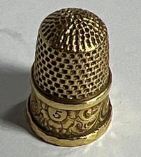 Antique Victorian 14K Gold Sewing Thimble Hand Engraved Scrolling Filigree sz 5 picture