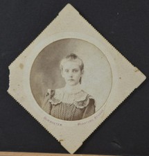 Antique CDV Photo of Young Girl Ornate H.O. Schroeter Floating Studio Art 1890's picture