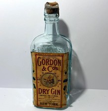 Antique Pre-Prohibition Gordons Dry Gin Bottle NEW YORK Pristine Paper Label picture