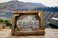 Vtg 1934-1940 Grand Coulee Dam Souvenir Ashtray - Eighth Wonder of the World picture