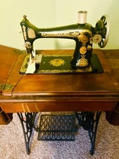 Beautiful singer sewing machine vintage picture
