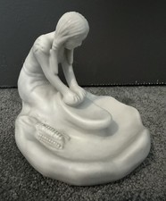 Van Briggle Native American Woman Grinding Corn White Ceramic Pottery 7