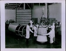 LG850 Original Photo PRATT & WHITNEY FACILITY Military Building Workers Assemble picture