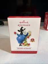 2013 Decking the Broom Hallmark Keepsake Ornament Witch Hazel Looney Tunes NIB picture
