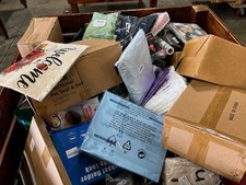 target overstock mixed lot of clothing & apparel retail liquidation finds picture