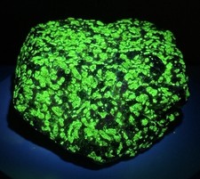 EMERALD Willemite, Calcite, & Franklinite Fluorescent Mineral Specimen - NJ picture