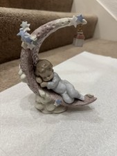 LLADRO HEAVENLY SLUMBER PORCELAIN FIGURINE  6.5