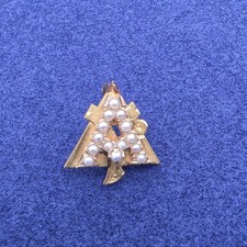 Vintage 10k Gold Seed Pearl Alpha Gamma Delta Sorority Badge Brooch Pin picture