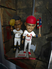 MLB Baseball Bobblehead Roberto Clemente 21 & Yadier Molina 4 2019 SGA picture