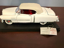 National Motor Museum Mint 1953 Cadillac Eldorado 1:24 Diecast Model Car picture