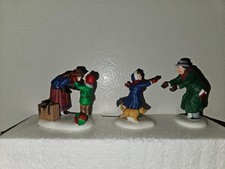 Vintage Hand painted porcelain Xmas village set of 3 figures in original box picture