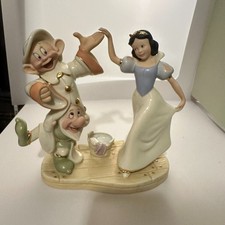 Lenox Disney Showcase Collection - Snow White picture