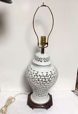 Z1 VINTAGE CHINESE ANTIQUE MID 20'S CENTURY WHITE PORCELAIN HOLLOW ART DESK LAMP picture