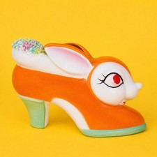 CUTE Kitsch Anthropomorphic Bunny Rabbit Carrot Shoe Figurine Napco Lefton RARE picture