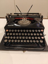 TRIUMPH PERFEKT TYPEWRITER. STD PICA FONT 10 CPI. GERMANY 1935. SPANISH LAYOUT picture