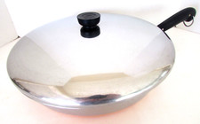 VINTAGE REVERE WARE 12