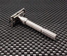 Vintage 1965 Gillette Slim Adjustable 1-9  DE Safety Razor K3 Stunning & Clean picture