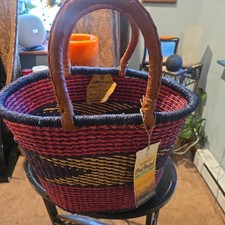 19in Hand-woven Bolga by artisan Asch Azubila in the village of Tikene. NWT picture