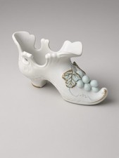 Vintage Lefton Porcelain Renaissance Miniature Shoe White Bisque Grapes 2453 picture