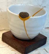 MINI Kintsugi Style Japanese Repair Technique,ceramic sake cup,w/sea pebble,VG picture
