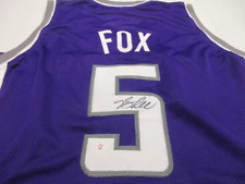 De'Aaron Fox of the Sacramento Kings signed autographed basketball jersey PAAS C picture
