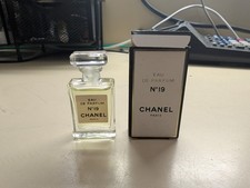 Vintage Chanel No 19 Eau de Parfum .13 oz Bottle Paris New York RARE 1980s picture