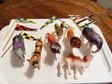 🎪Vintage 1960s Celluloid Circus Animal Straw/Cake Toppers and Flag Lot 🎪 picture