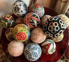 Lot 18 Vintage Japanese traditional TEMARI balls handmade 40+ Years Old picture