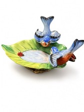 **NWOB** Limoges Peint Mein Bluebirds on Leaf with LadyBug Box Marquise De Pomp picture